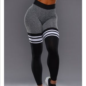 Bombshell Sportswear Thigh-high leggings- S